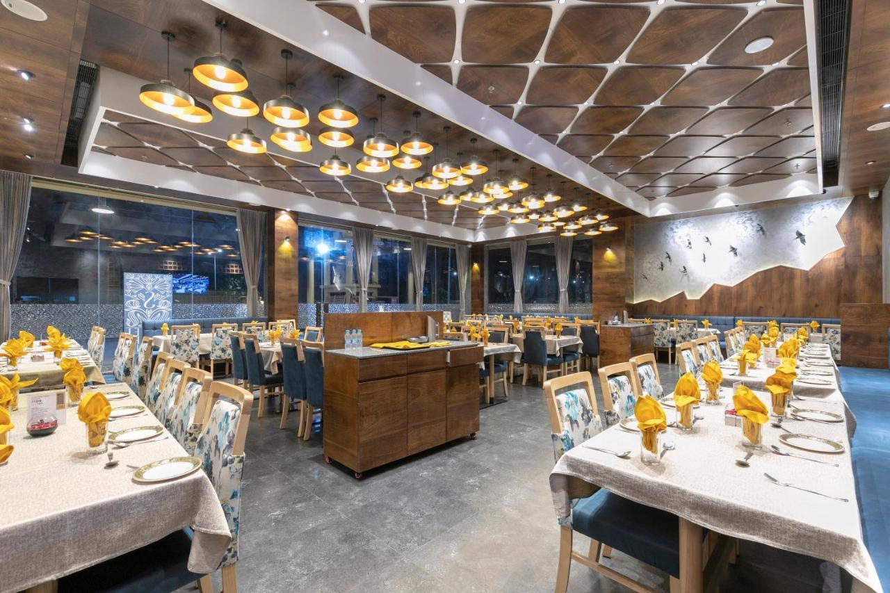 Hotel Silvera Grand Ahmedabad Extérieur photo