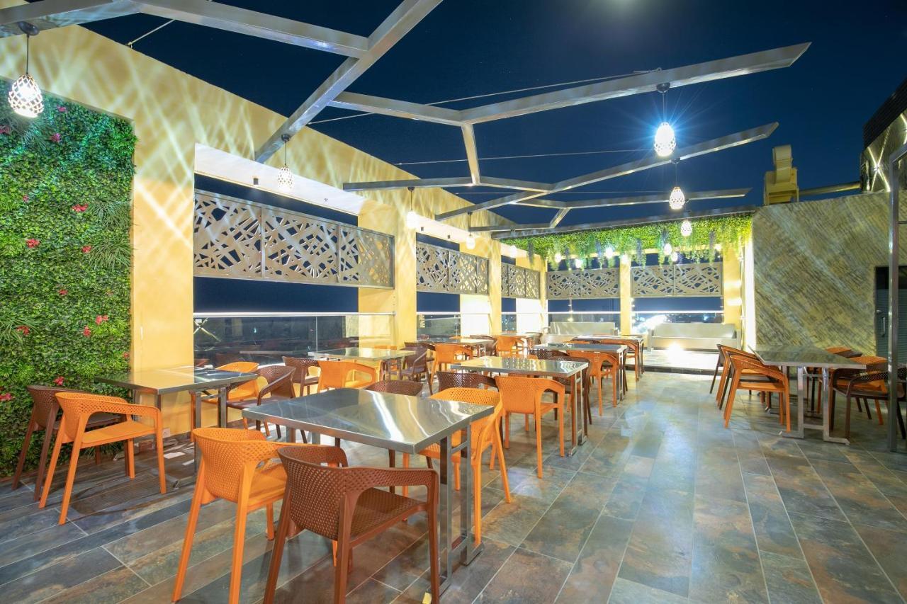 Hotel Silvera Grand Ahmedabad Extérieur photo